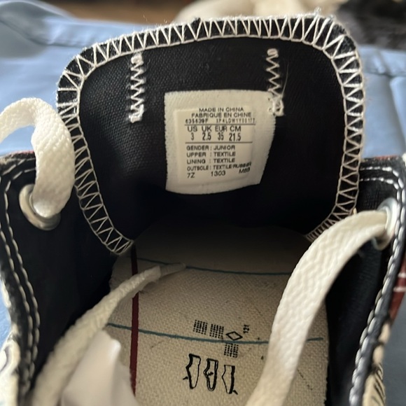 Converse all star low tops, color changing shoes. - Picture 3 of 4